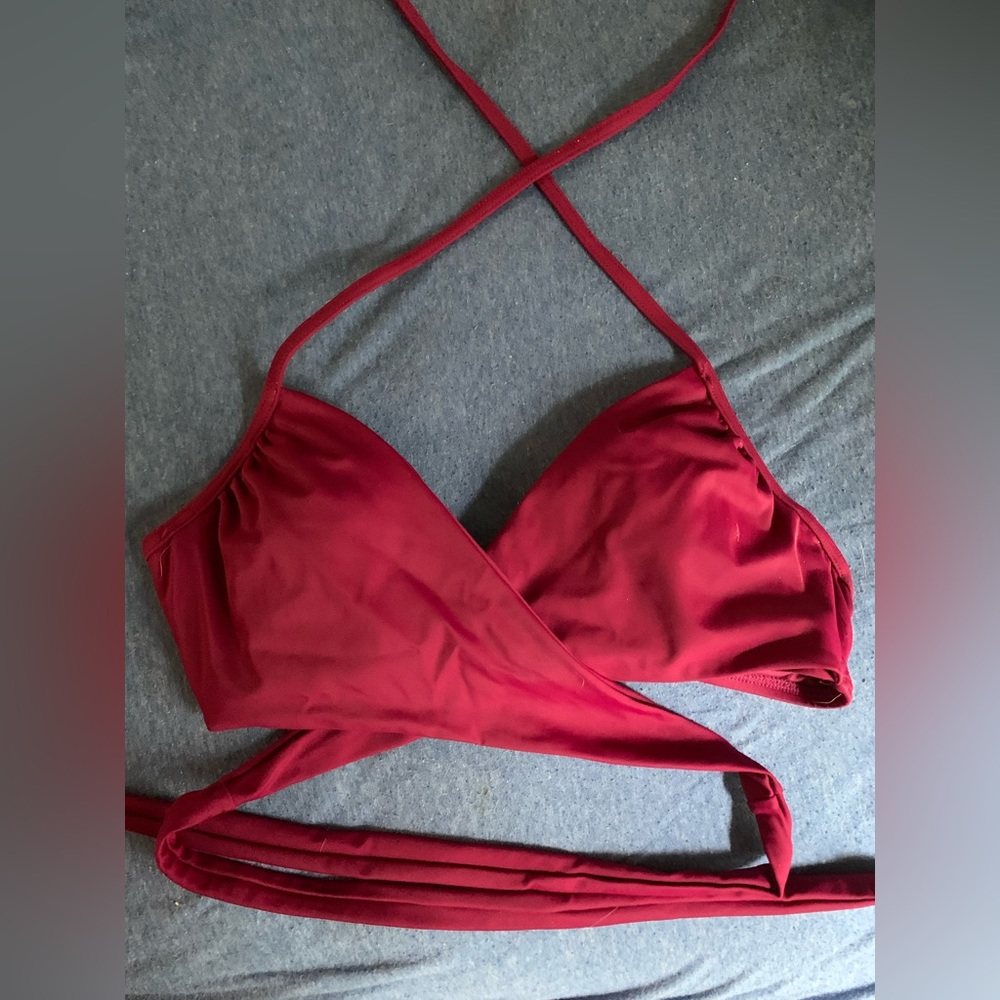 SUNDAZED Bikini Crossover top